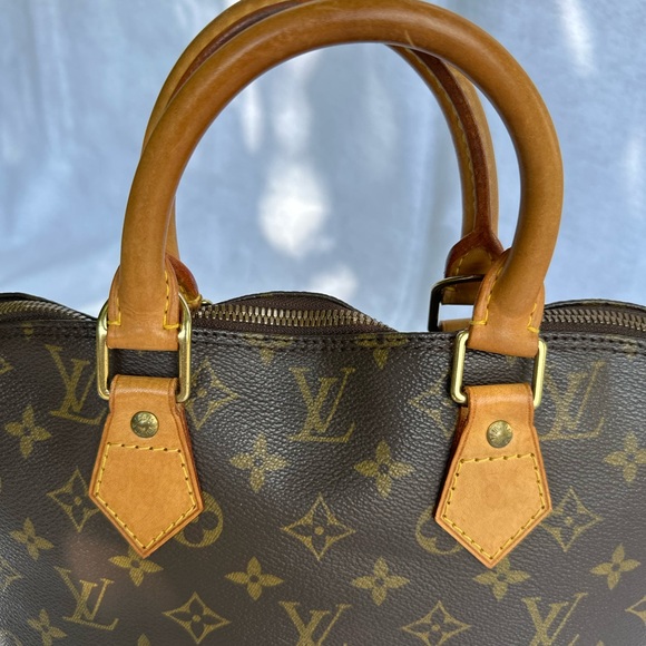 Louis Vuitton Alma Pm - Picture 10 of 16